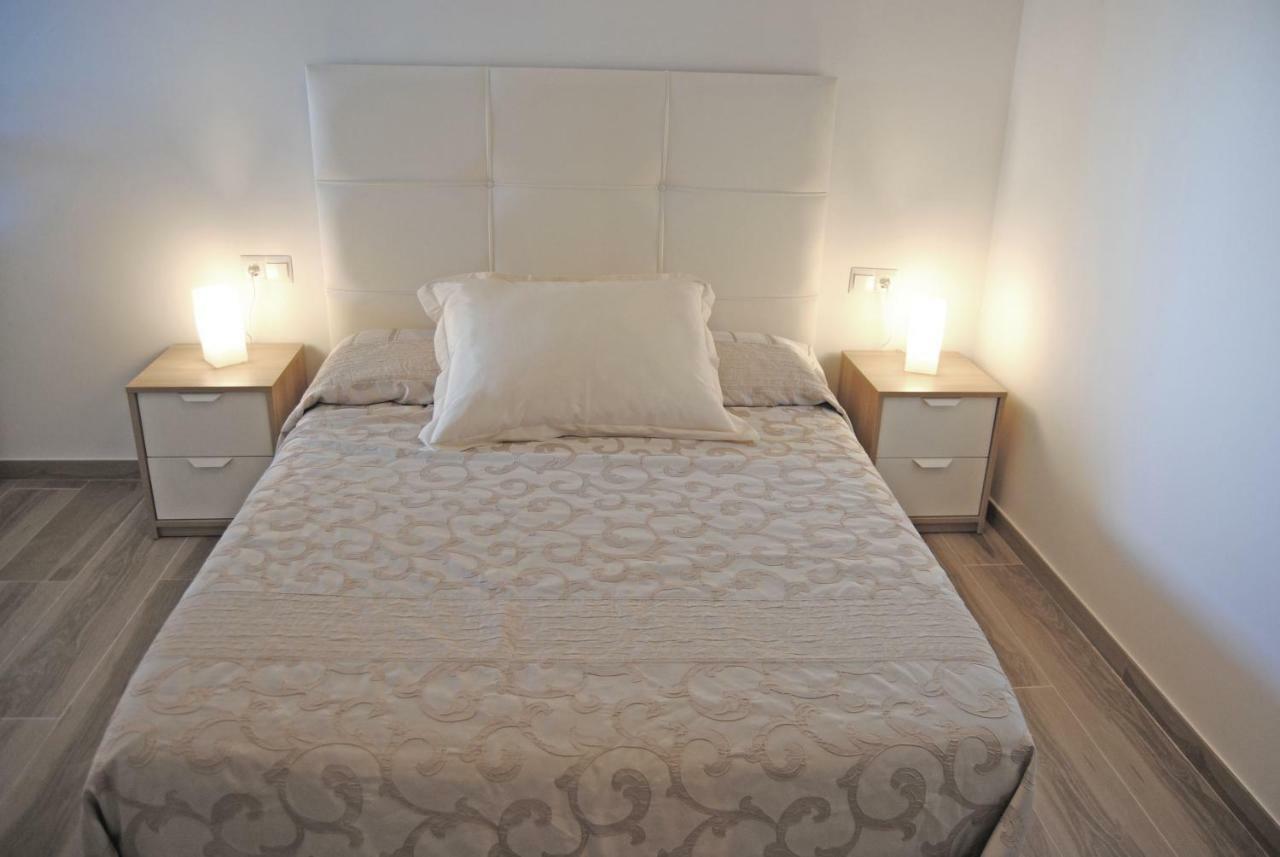Recently Refurbished Apartment With Sea Views. Fuengirola Kültér fotó