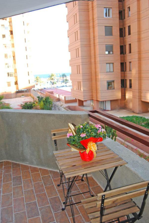 Recently Refurbished Apartment With Sea Views. Fuengirola Kültér fotó
